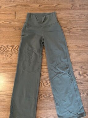 TNA mid rise wide leg pants